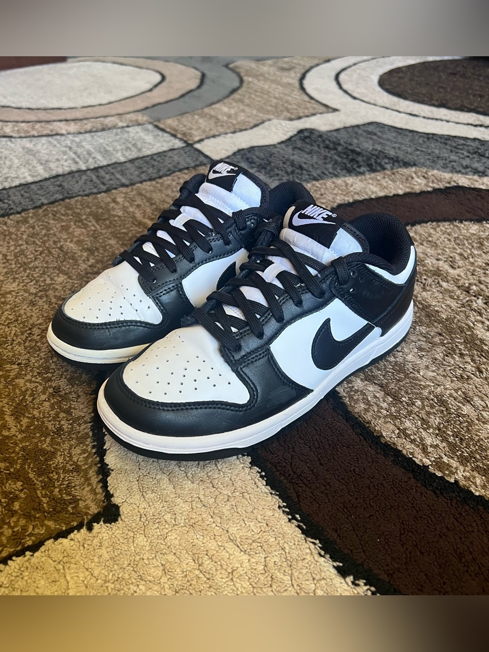 Women’s Nike Dunk Low Retro "Panda" sneaker Size 5